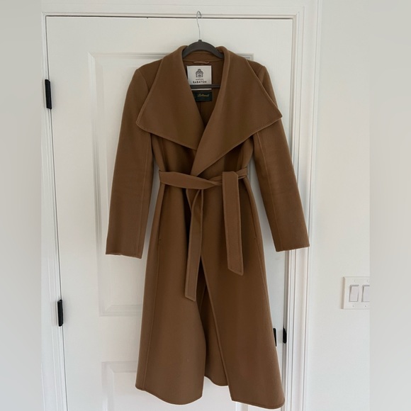 Aritzia Jackets & Coats Aritzia Montage Wool Coat Poshmark